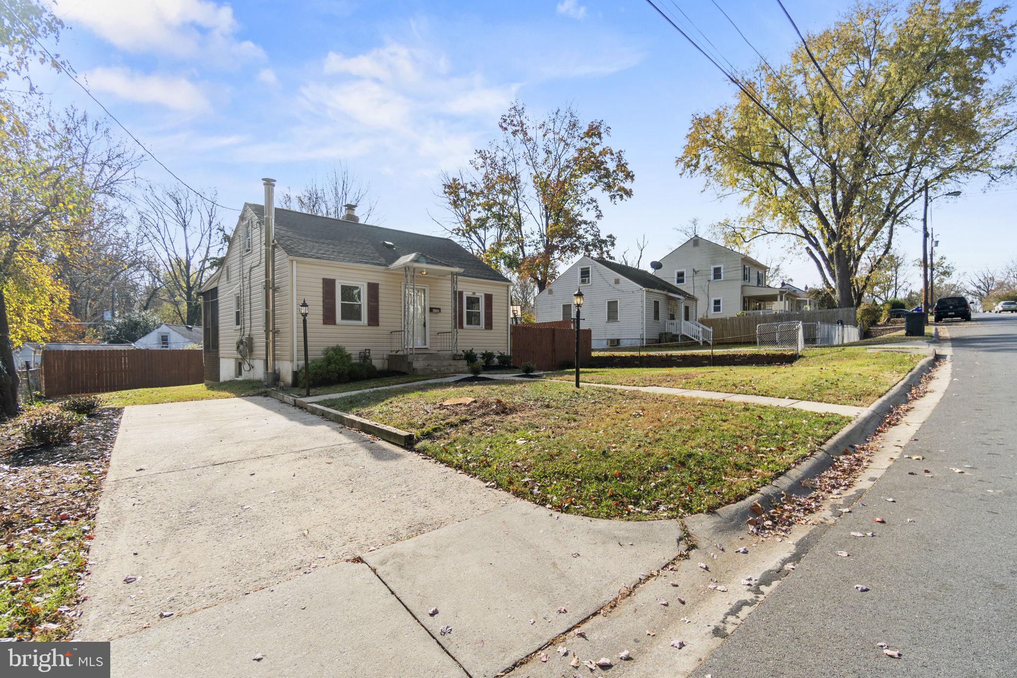 4202 Garrett Park Road Silver Spring, MD 20906 - Photo 3 of 35 Off Street Parking