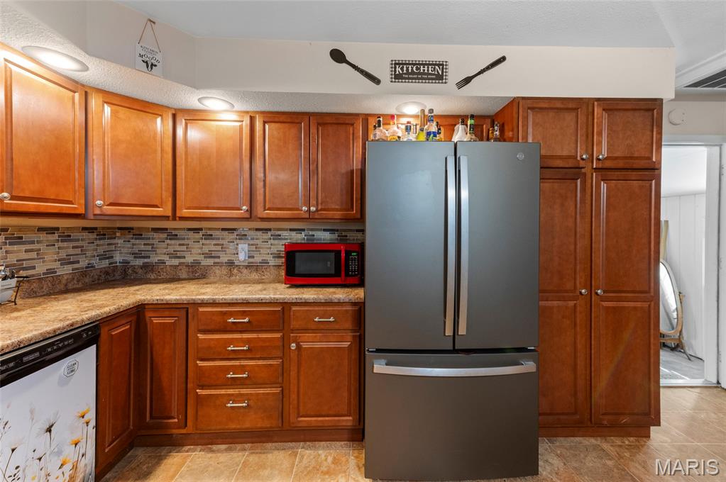 716 Springfield Road Gillespie, IL 62033 - Photo 11 of 33