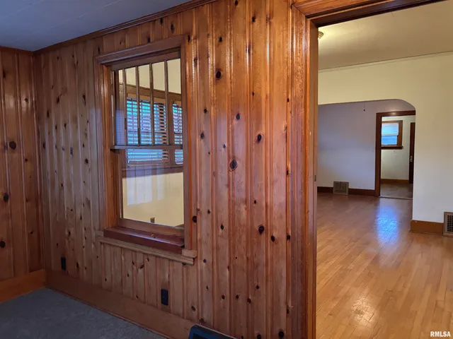 $129,900 | 3316 Avenue Of The Cities, Moline, IL 61265