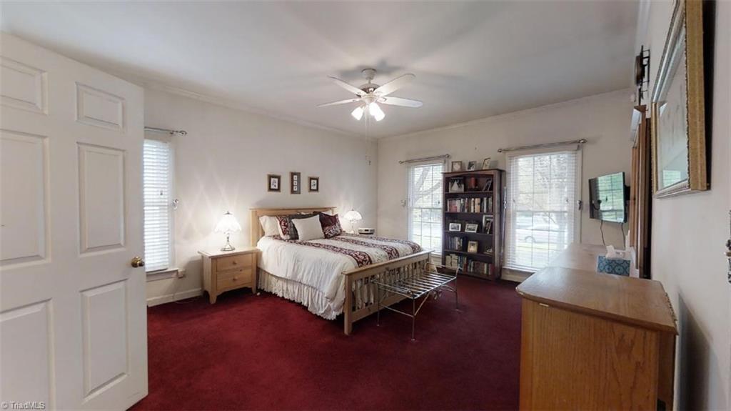 516 Barrett Road Winston-Salem, NC 27104 - Photo 10 of 25 Spacious Master Suite with 9' ceilings located on the main level.