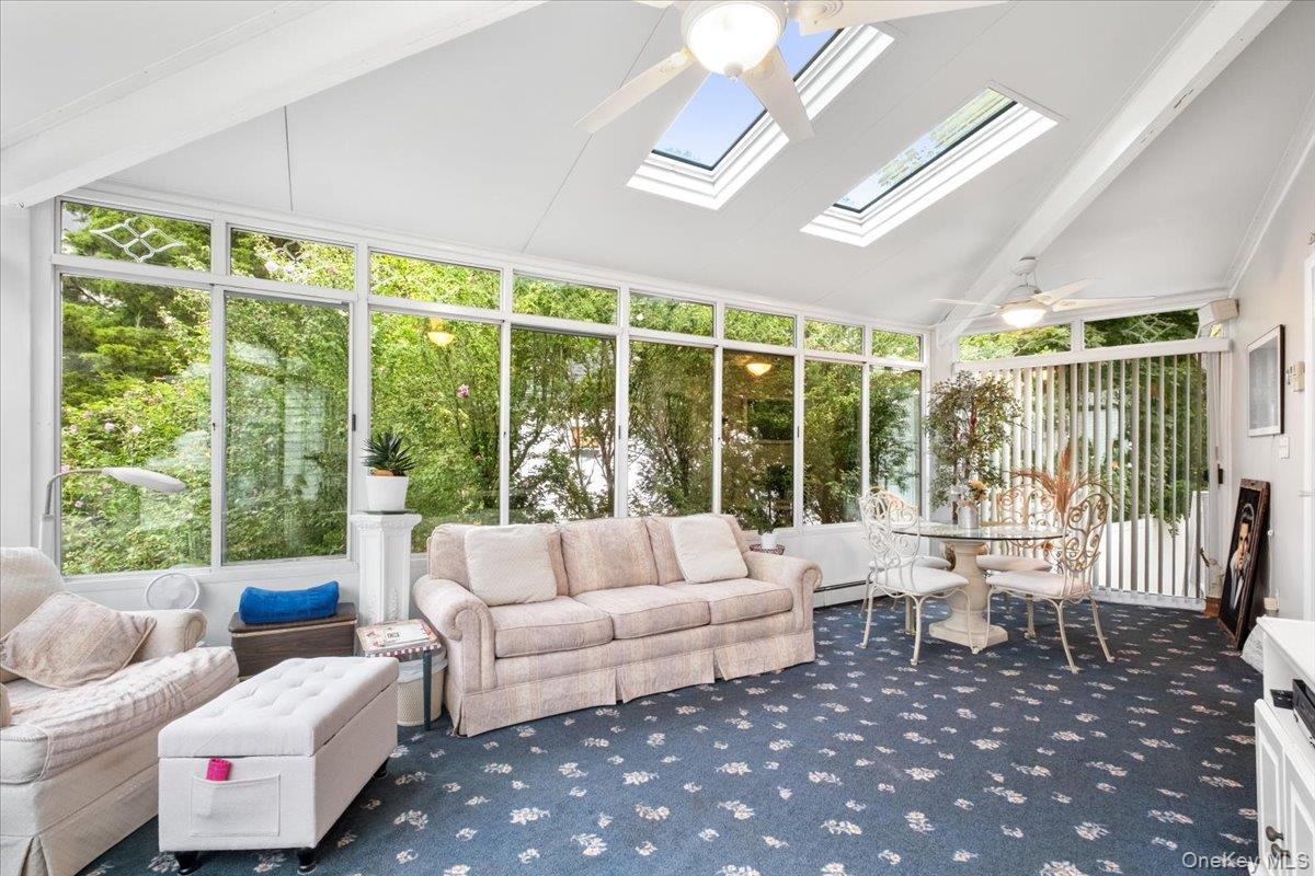 4 Briary Road Dobbs Ferry, NY 10522 - Photo 12 of 29 A sunlit oasis, complete with large windows and skylights.