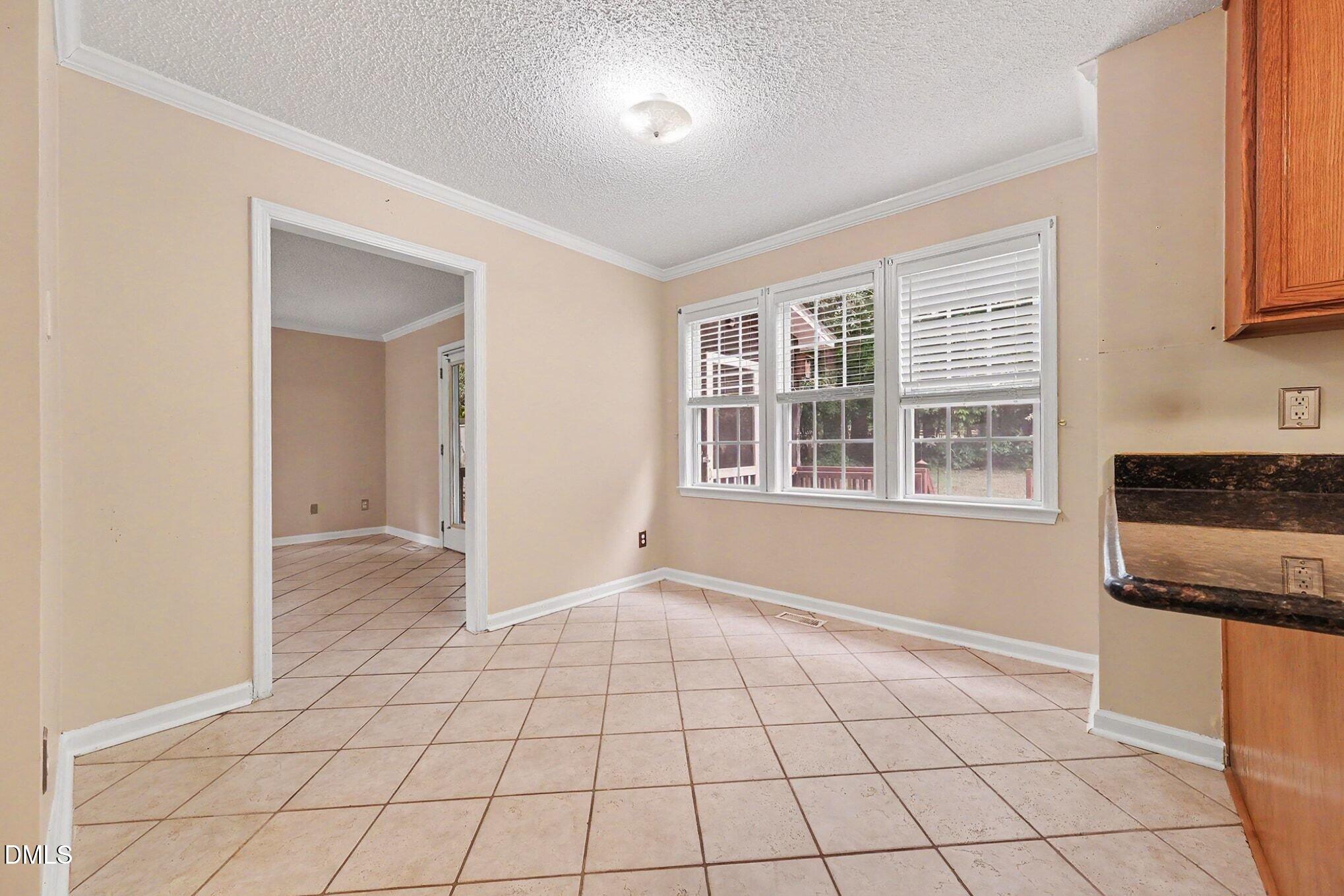 8405 Ridgebury Road Raleigh, NC 27603 - Photo 13 of 38 014_file_7290