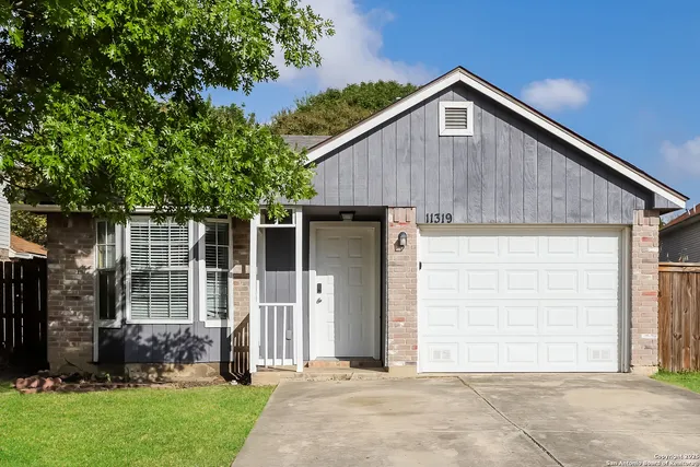 $1,415 | 11319 Cache Path, San Antonio, TX 78245
