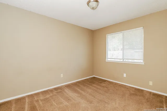 $1,415 | 11319 Cache Path, San Antonio, TX 78245