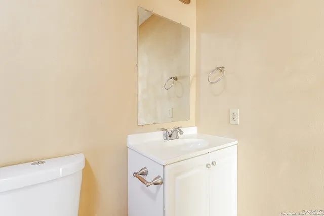 $1,415 | 11319 Cache Path, San Antonio, TX 78245