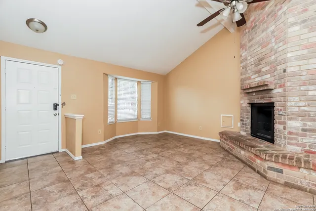 $1,415 | 11319 Cache Path, San Antonio, TX 78245