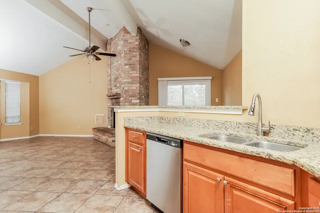 $1,415 | 11319 Cache Path, San Antonio, TX 78245