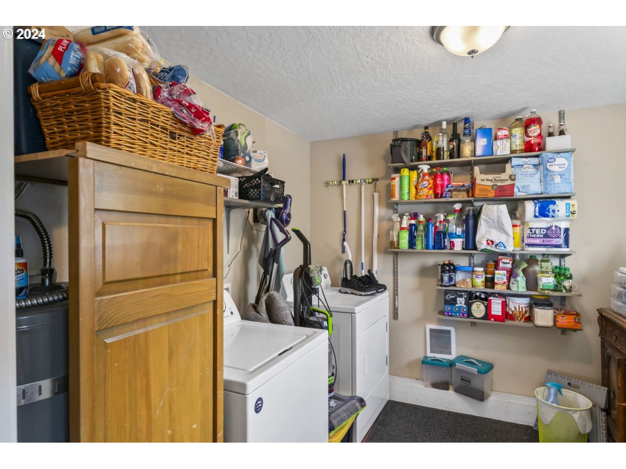 1147 33rd Street Springfield, OR 97478 - Photo 14 of 44