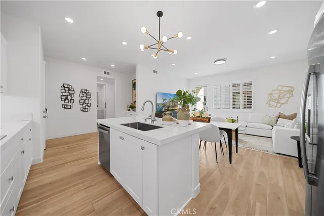 $718,800 | 163 Baluster, Irvine, CA 92618