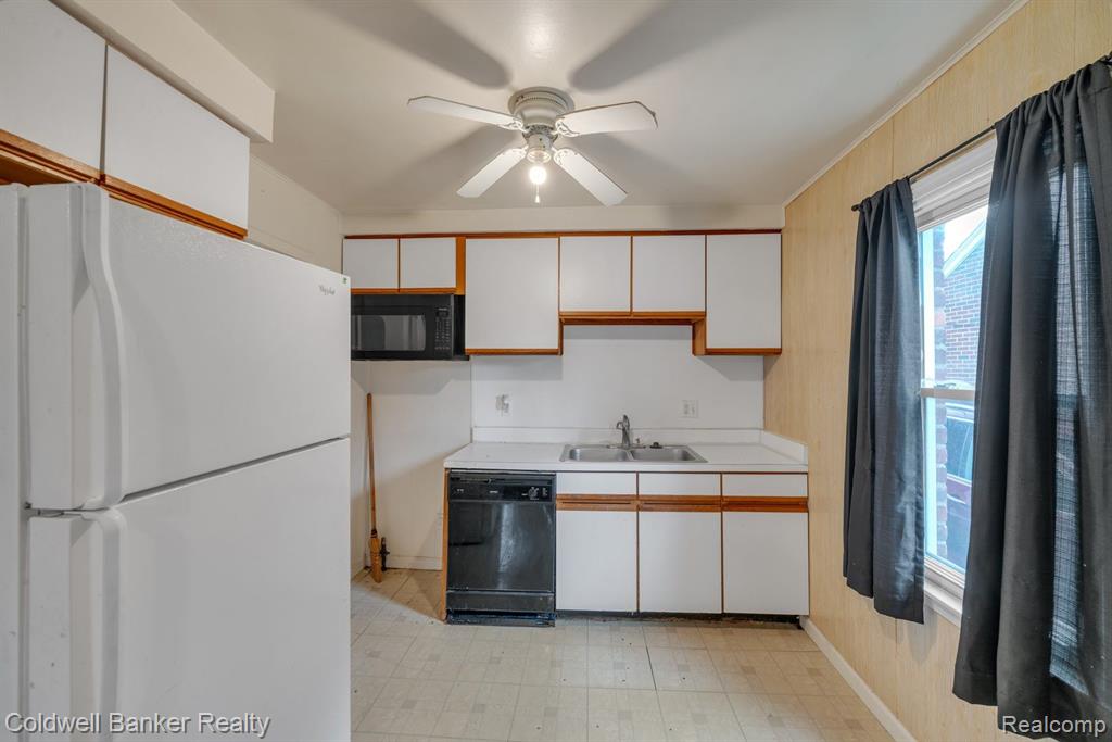 18651 Rutherford Street Detroit, MI 48235 - Photo 10 of 21