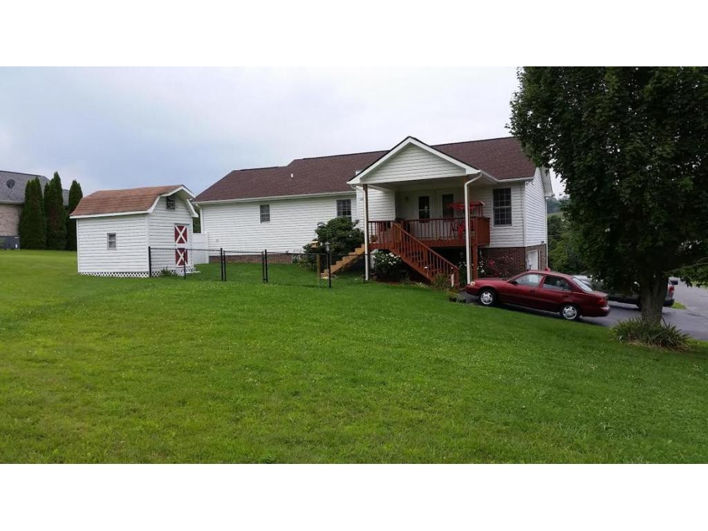374 Reynolds Road Elizabethton, TN 37643 - Photo 22 of 24 Back View