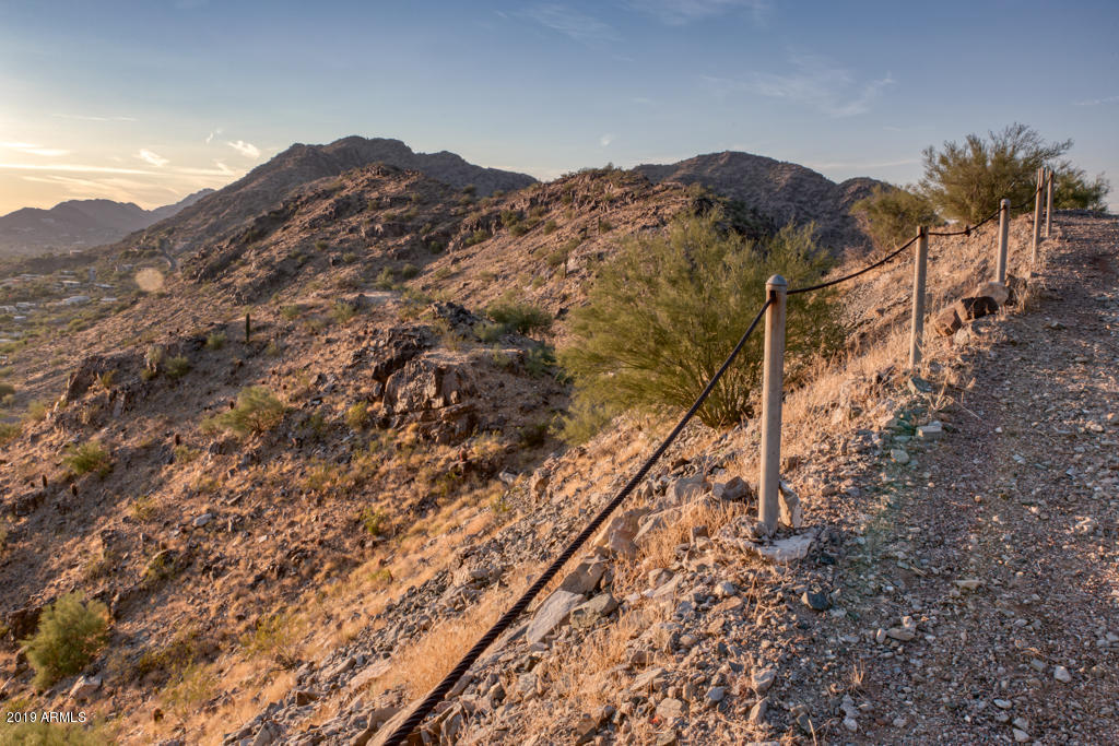 7025 North Invergordon Road Paradise Valley, AZ 85253 - Photo 12 of 26 6