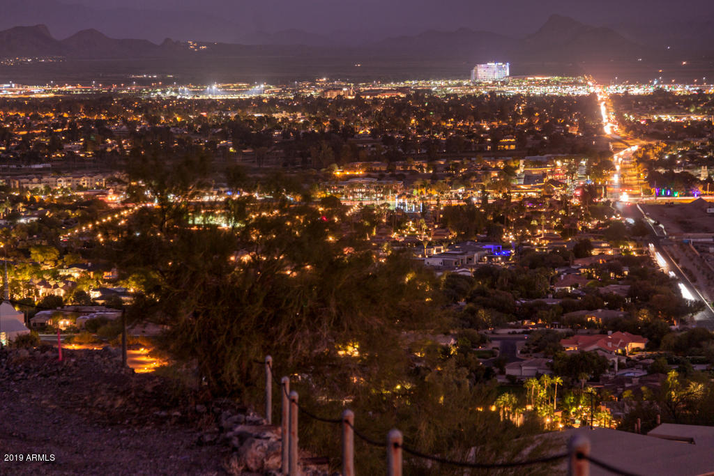 7025 North Invergordon Road Paradise Valley, AZ 85253 - Photo 2 of 26 spectacular city light