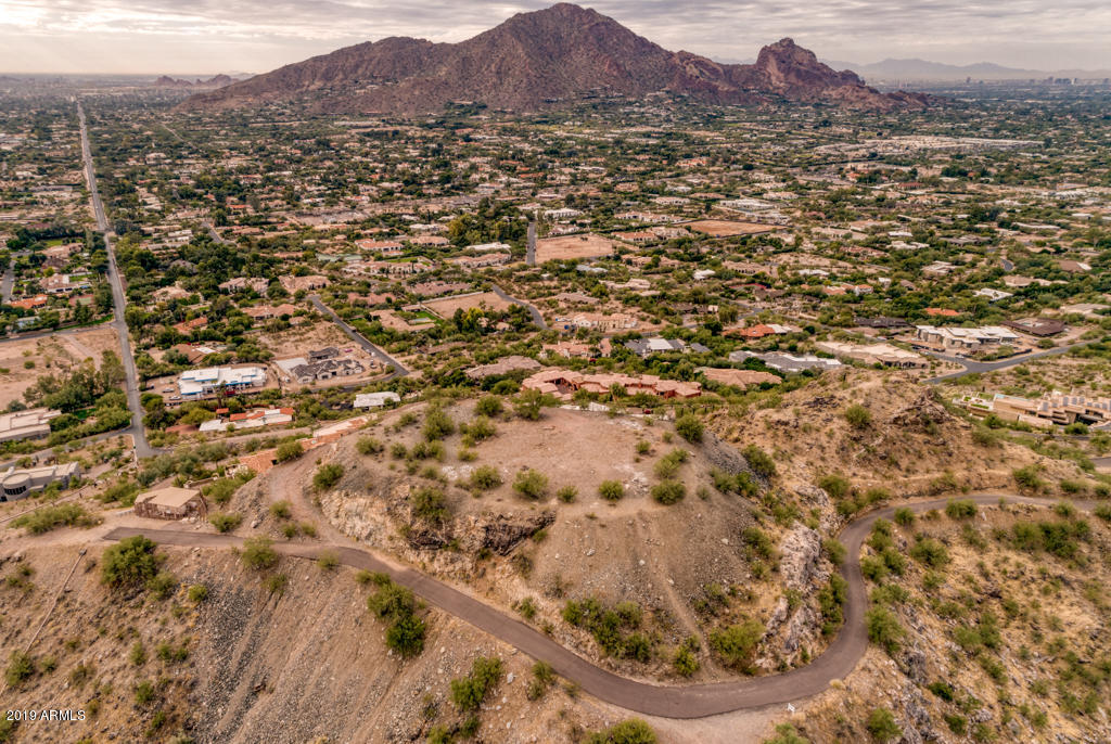 7025 North Invergordon Road Paradise Valley, AZ 85253 - Photo 25 of 26 33