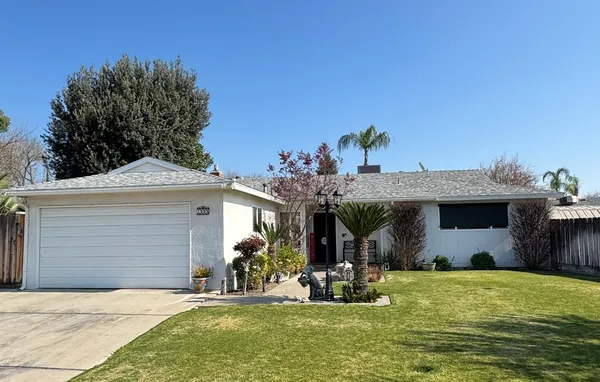 $425,000 | 1555 Pico Avenue, Clovis, CA 93611