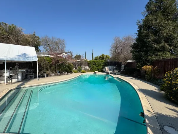 $425,000 | 1555 Pico Avenue, Clovis, CA 93611