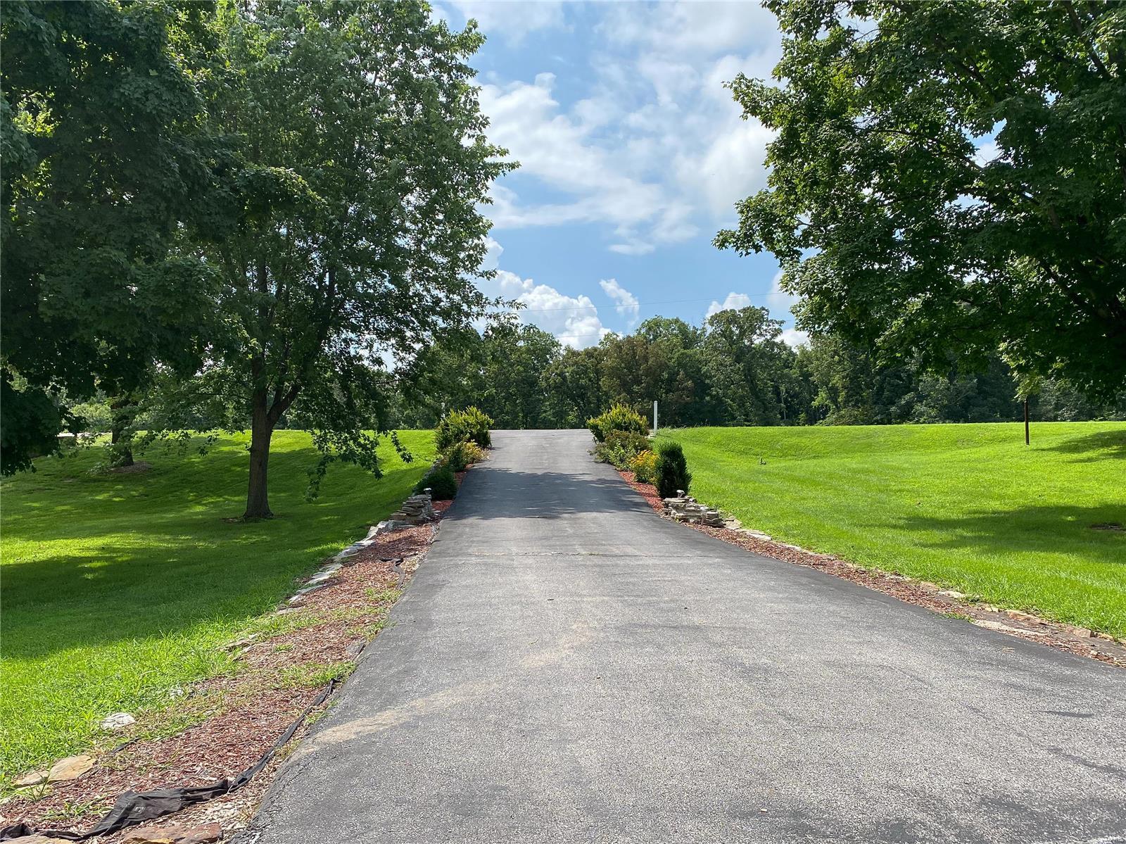 2641 Highway 156 Waterloo, IL 62298 - Photo 4 of 31