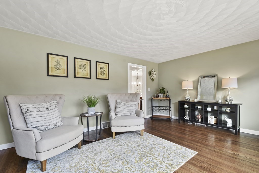 110 Pine Hill Road Ashland, MA 01721 - Photo 4 of 26 Gallery Image 4