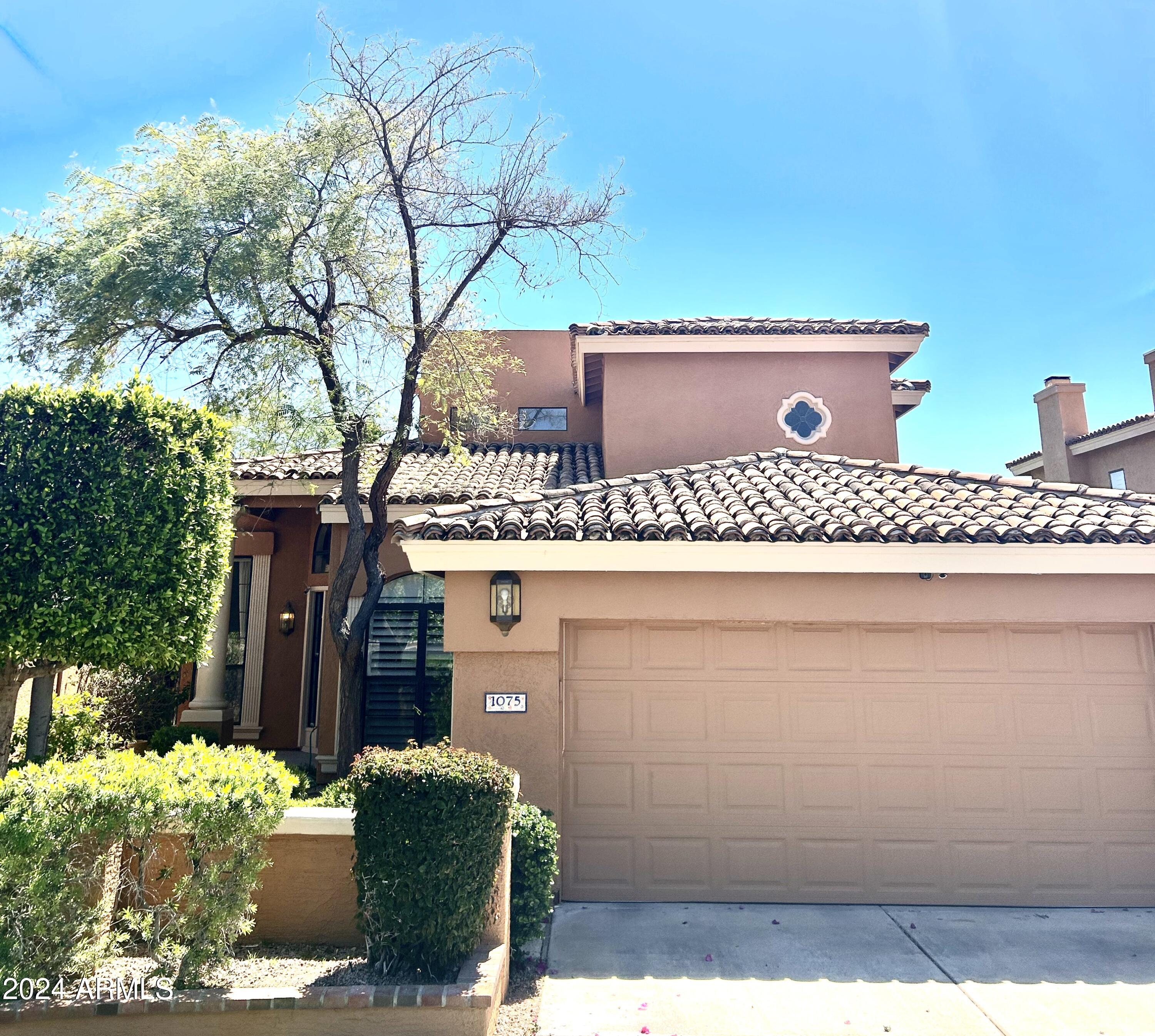 1075 East Shangri La Road Phoenix, AZ 85020 - Photo 1 of 44 110526C5-D648-4979-9F9A-08DDB81815CC
