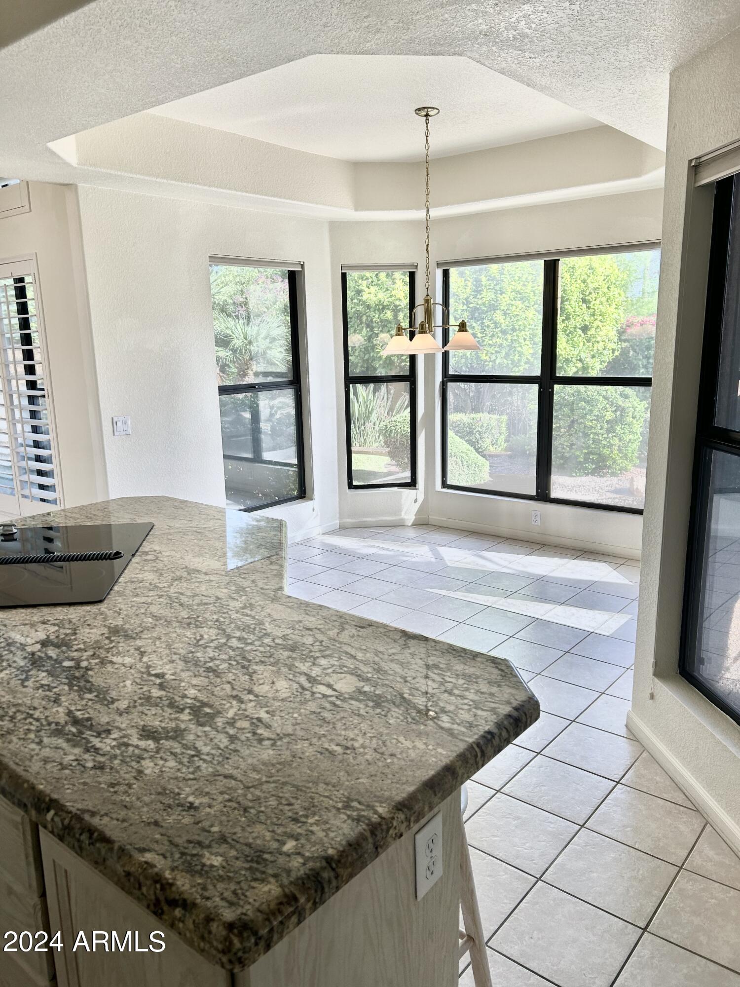 1075 East Shangri La Road Phoenix, AZ 85020 - Photo 18 of 44 2C97B87C-5BB8-49FE-B9FF-0F8D45D88D54