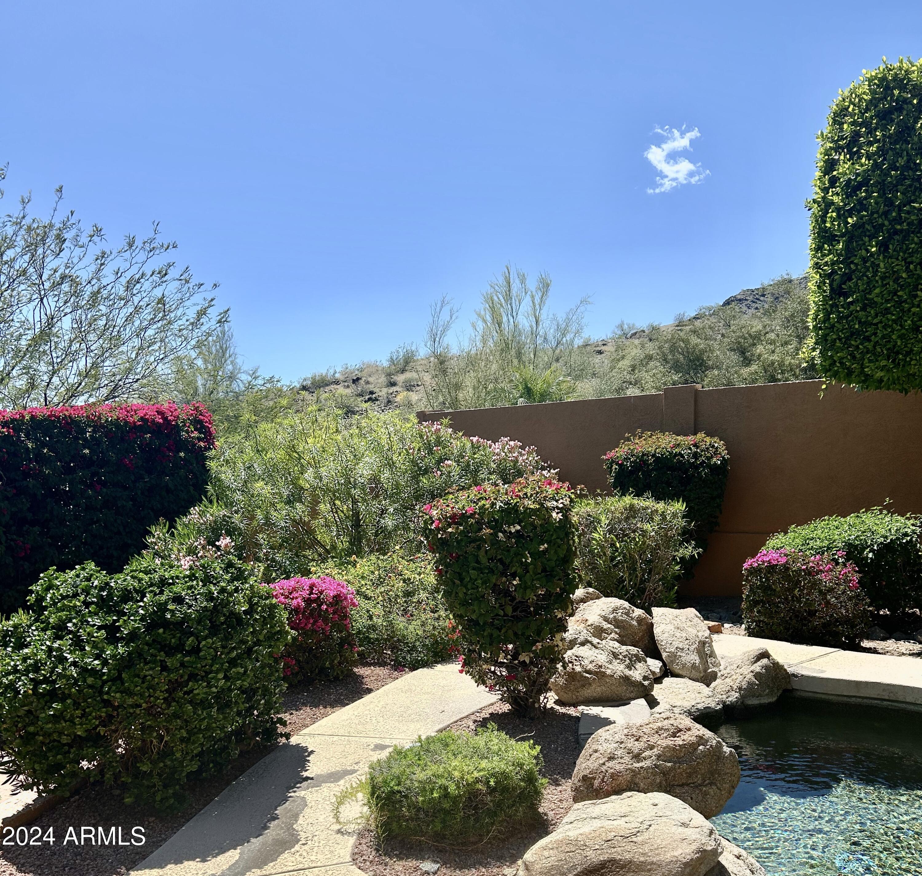 1075 East Shangri La Road Phoenix, AZ 85020 - Photo 36 of 44 17903494-807F-4C3F-ABB8-8E8422E34E48