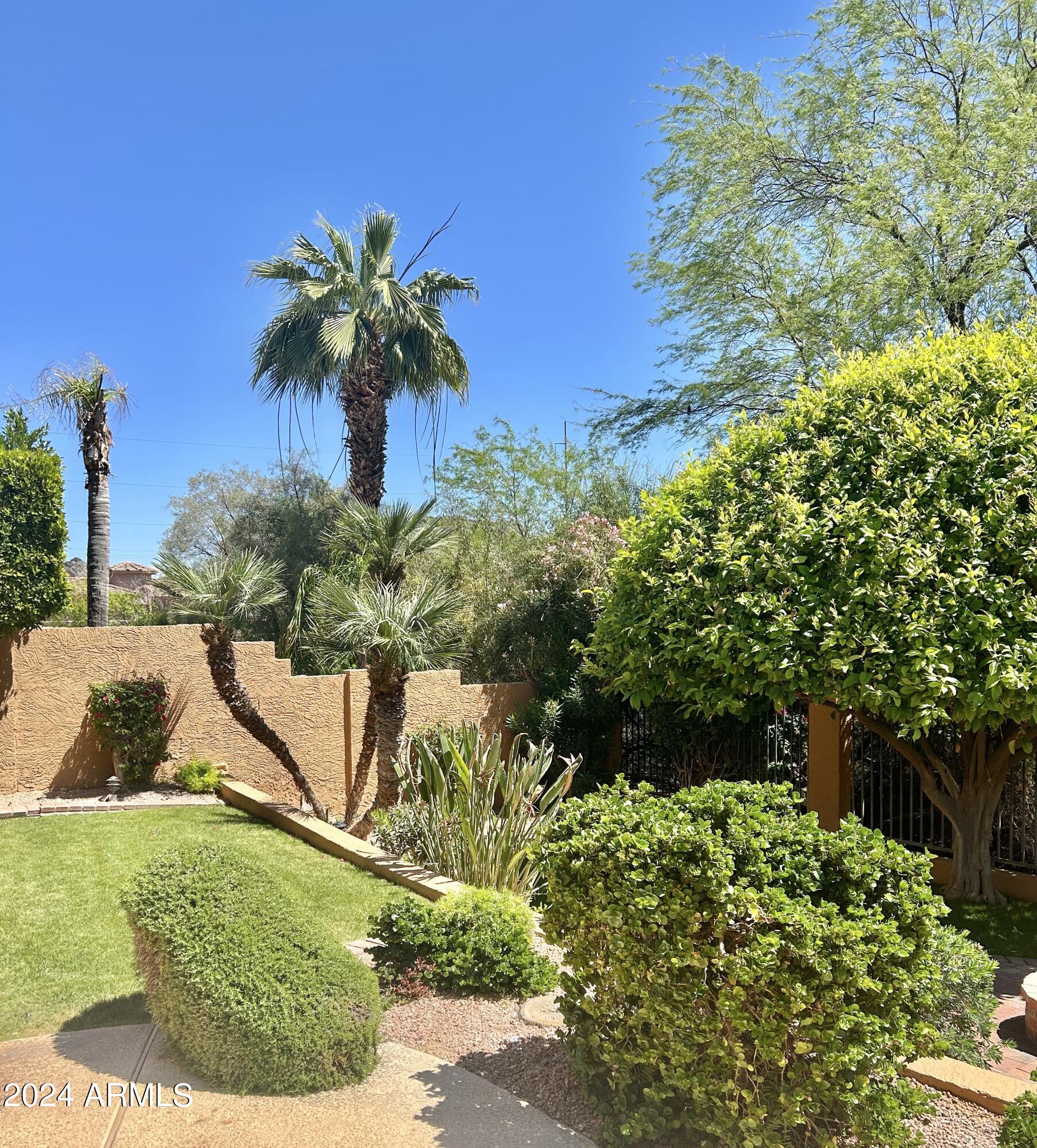 1075 East Shangri La Road Phoenix, AZ 85020 - Photo 37 of 44 FA1F8891-F8A0-4833-83EB-A87C7BE0BA31