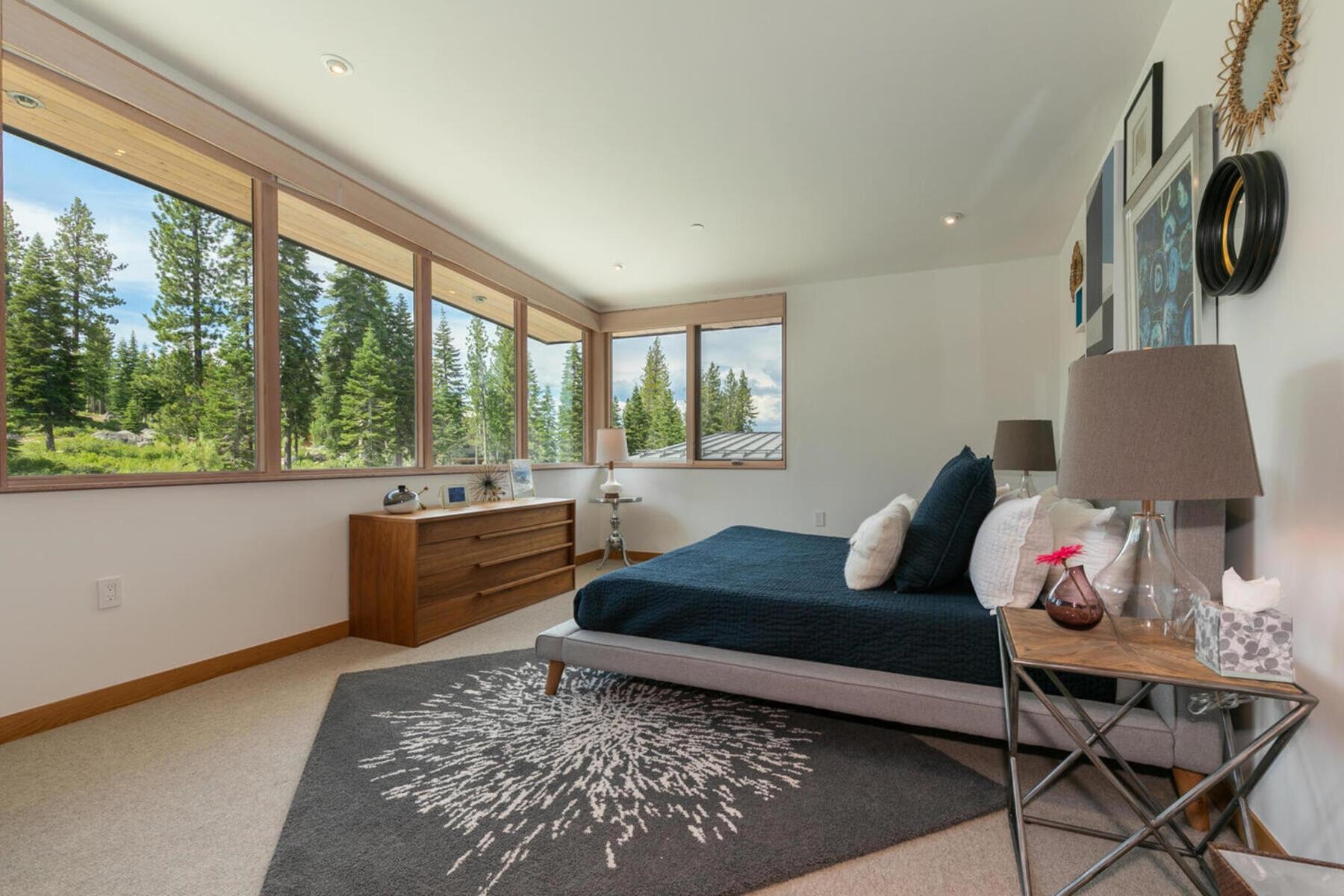 15004 Peak View Place Truckee, CA 96161 - Photo 14 of 21 a very nice looking room with a big bed