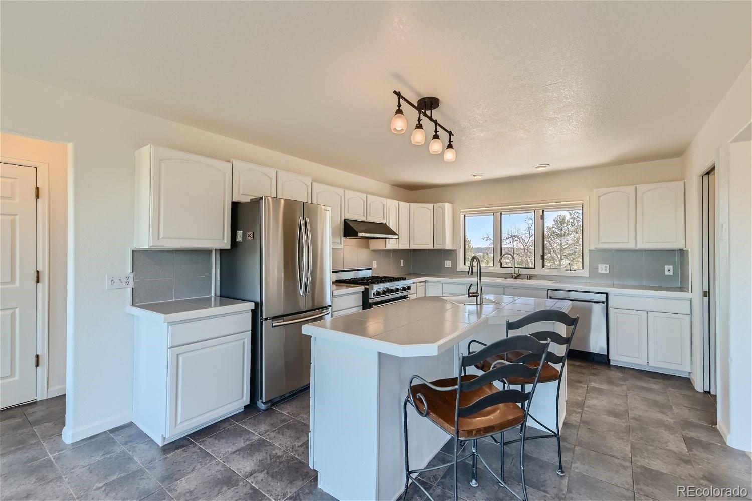 2800 East Ridge Road Elizabeth, CO 80107 - Photo 11 of 50 Gallery Image 11