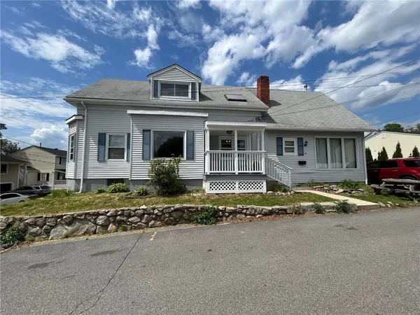 $429,000 | 9 Bye Street, North Providence, RI 02911