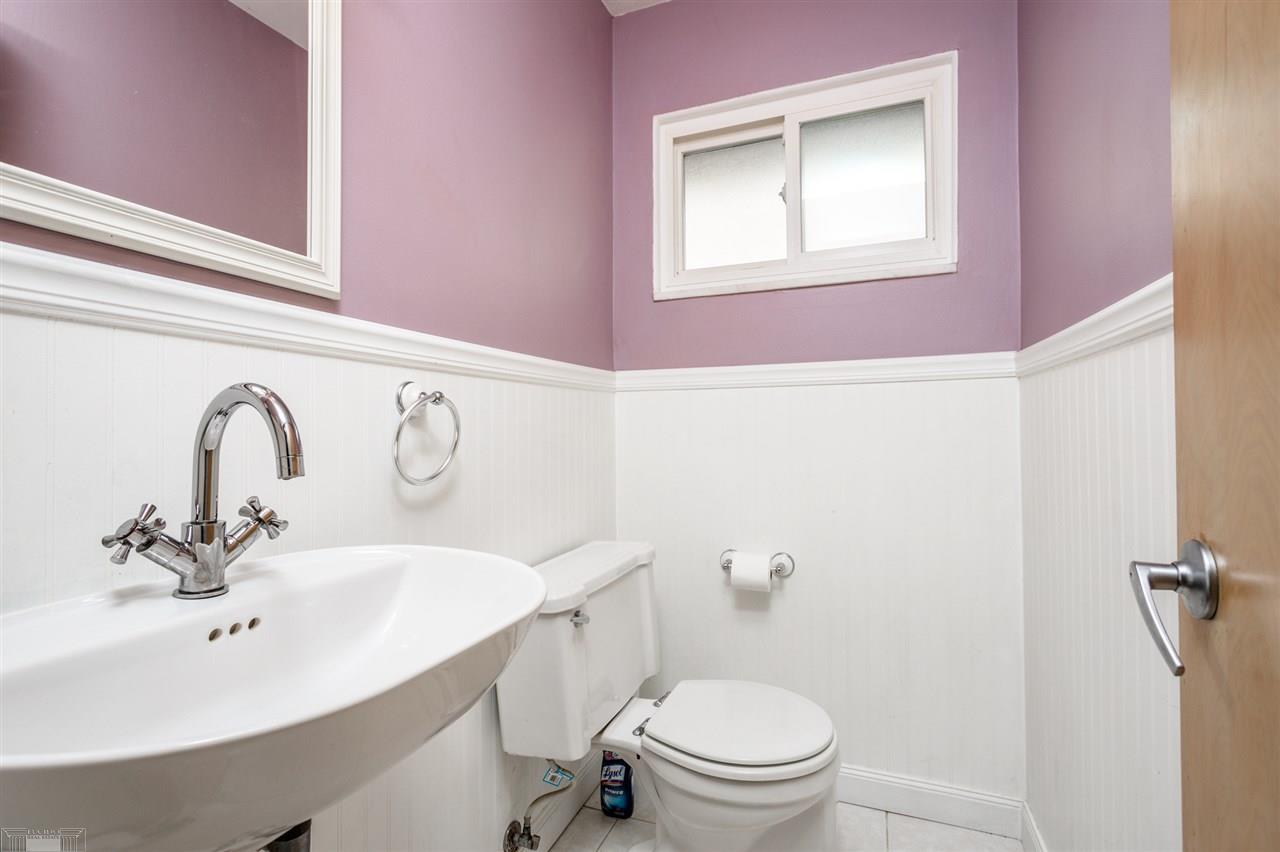 21737 River Road Grosse Pointe Woods, MI 48236 - Photo 15 of 53