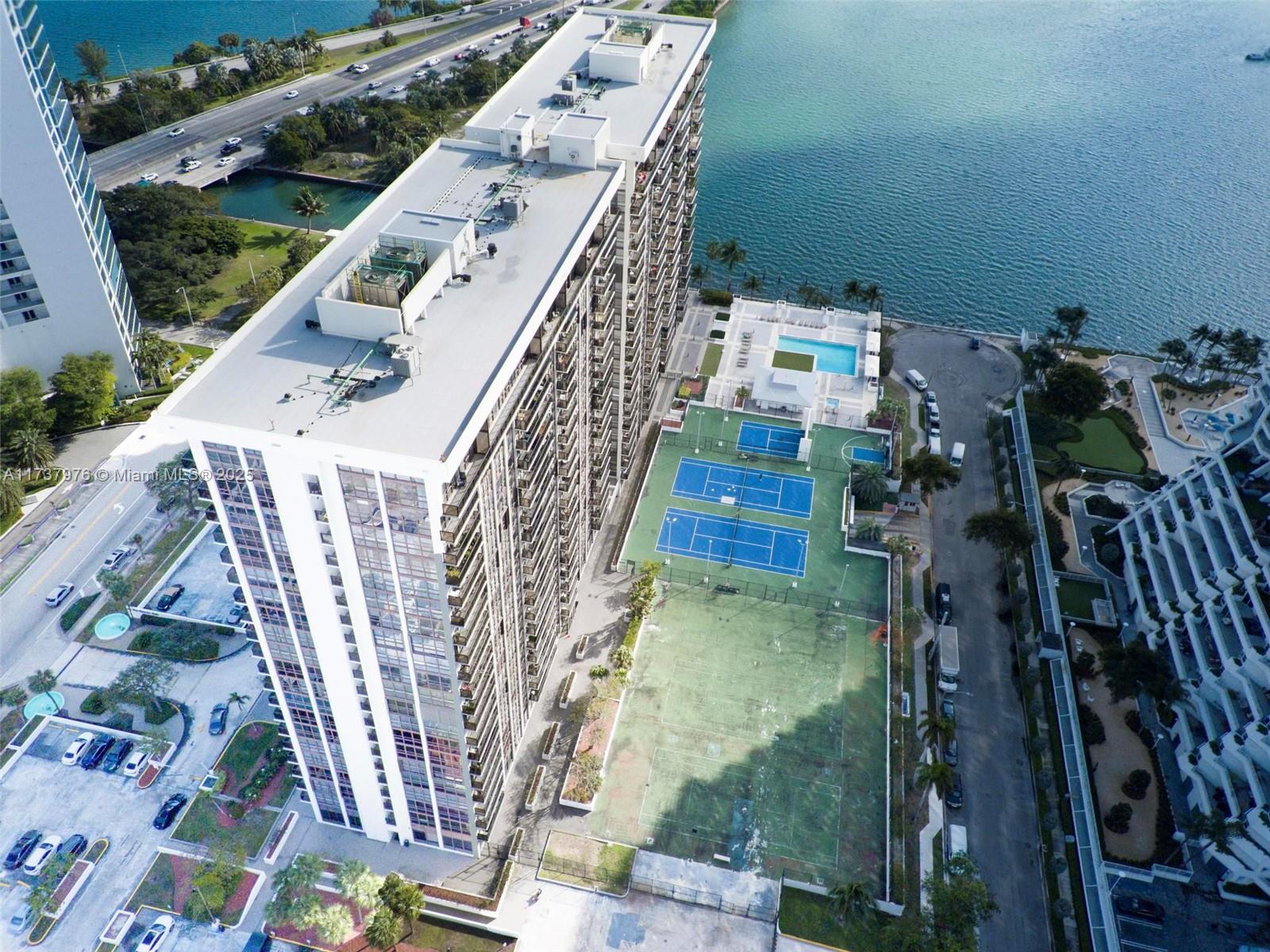 600 Northeast 36th Street, Unit 414 Miami, FL 33137 - Photo 50 of 51 a picture of city view