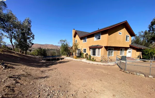 $892,999 | 31733 Lake Meadow Road, Acton, CA 93510