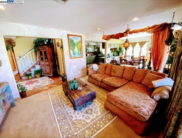 $892,999 | 31733 Lake Meadow Road, Acton, CA 93510