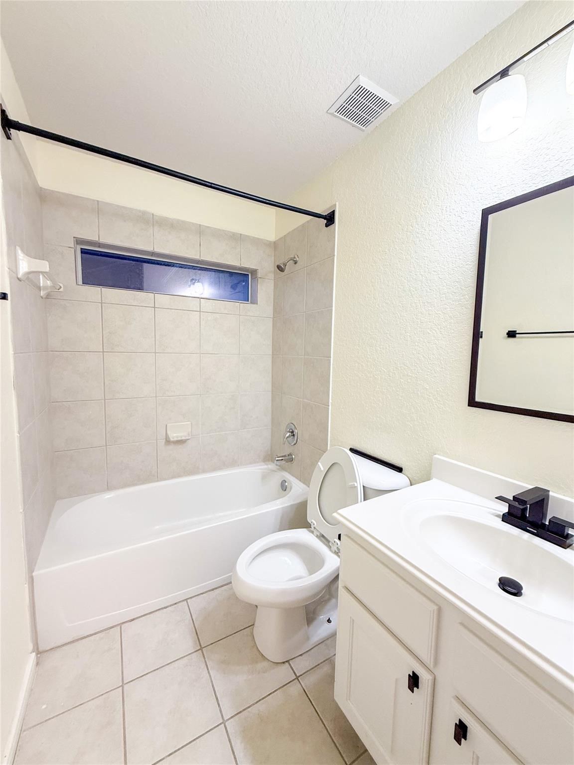 79 West Shale Creek Circle Spring, TX 77382 - Photo 26 of 29 a bathroom with a sink a toilet and a bathtub