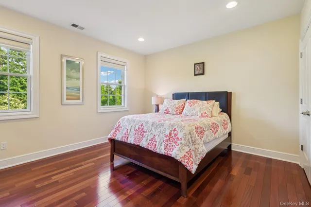 $2,149,000 | 4 Celestial Court, St. James, NY 11780