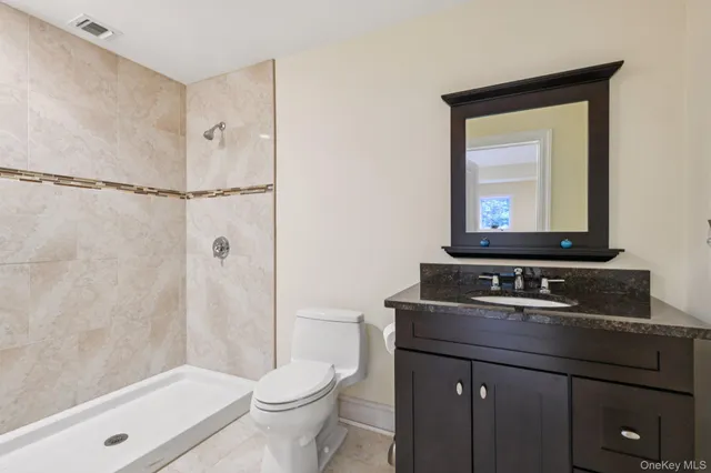 $2,149,000 | 4 Celestial Court, St. James, NY 11780