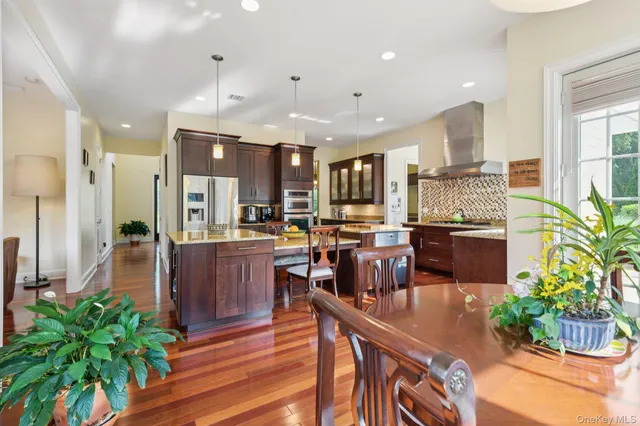 $2,149,000 | 4 Celestial Court, St. James, NY 11780