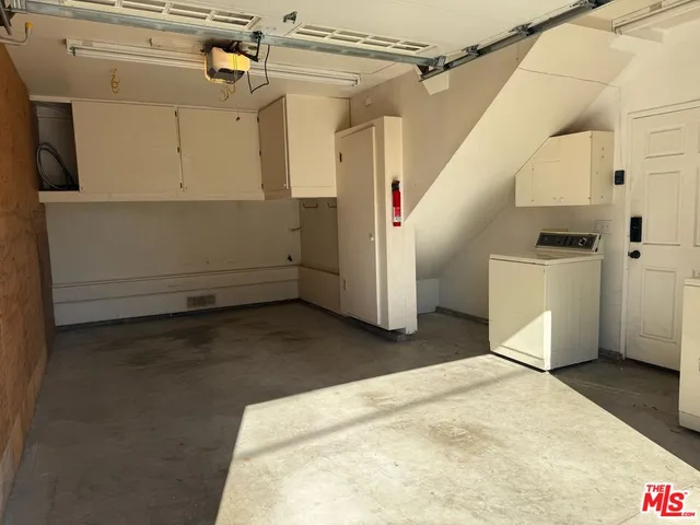 $3,250 | 13901 Albers Street, Sherman Oaks, CA 91401