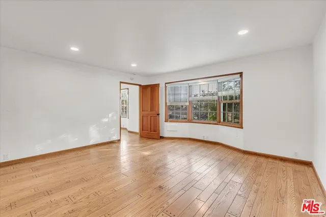 $2,995 | 13901 Albers Street, Sherman Oaks, CA 91401