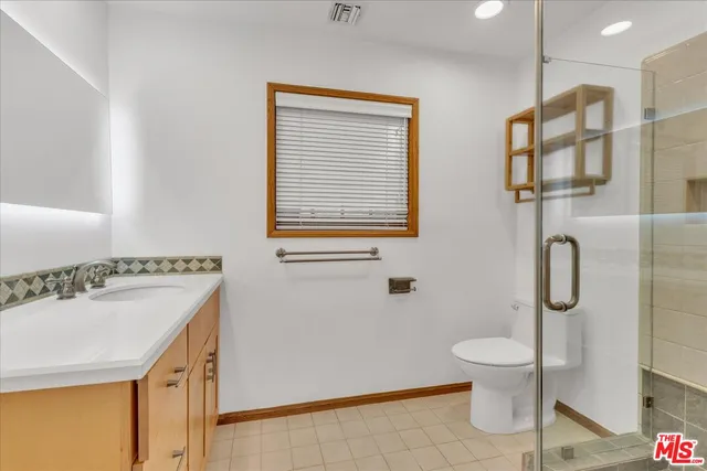 $2,995 | 13901 Albers Street, Sherman Oaks, CA 91401