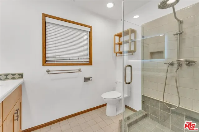 $2,995 | 13901 Albers Street, Sherman Oaks, CA 91401