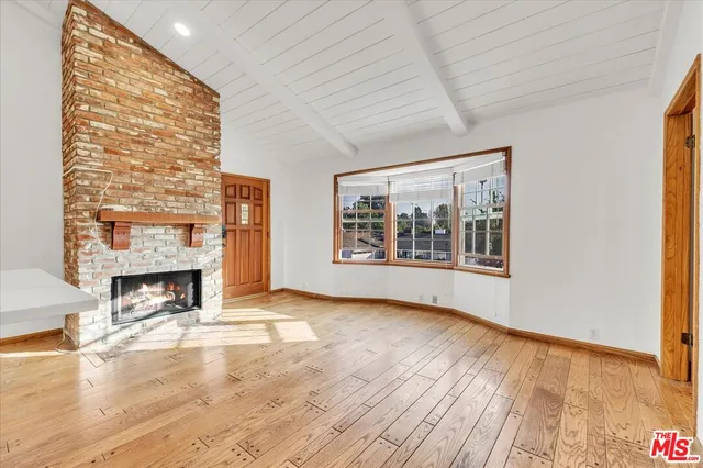 $2,995 | 13901 Albers Street, Sherman Oaks, CA 91401