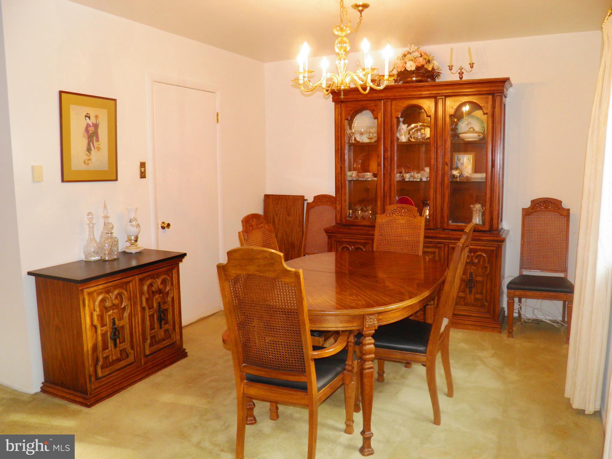 123 North Cottage Road Sterling, VA 20164 - Photo 10 of 27 Dining Room