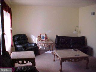 24 Quinter Lane Temple, PA 19560 - Photo 3 of 5 Gallery Image 3