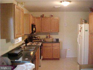 24 Quinter Lane Temple, PA 19560 - Photo 4 of 5 Gallery Image 4