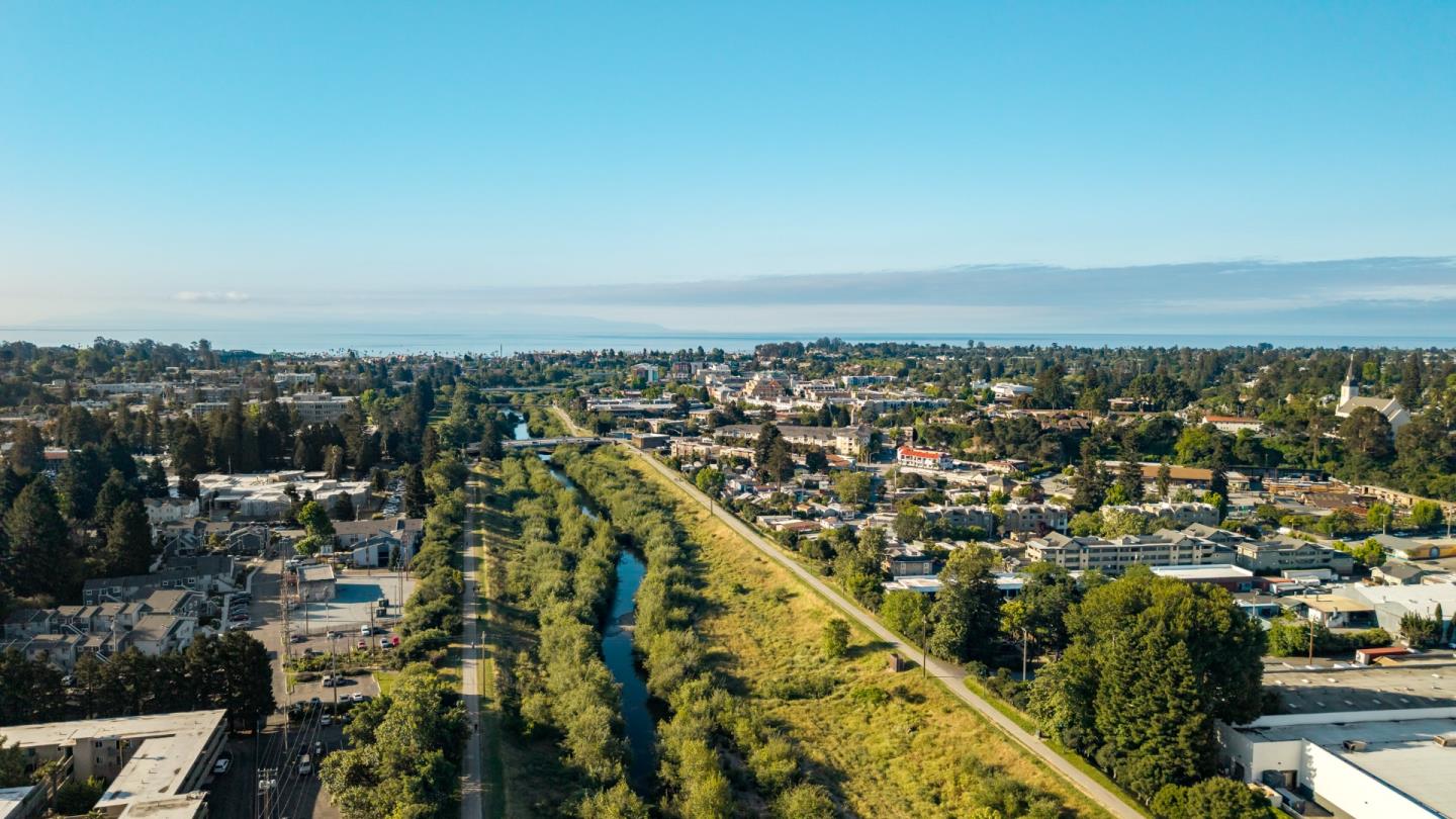 1644 Ocean Street Santa Cruz, CA 95060 - Photo 58 of 60 an aerial view of multiple house