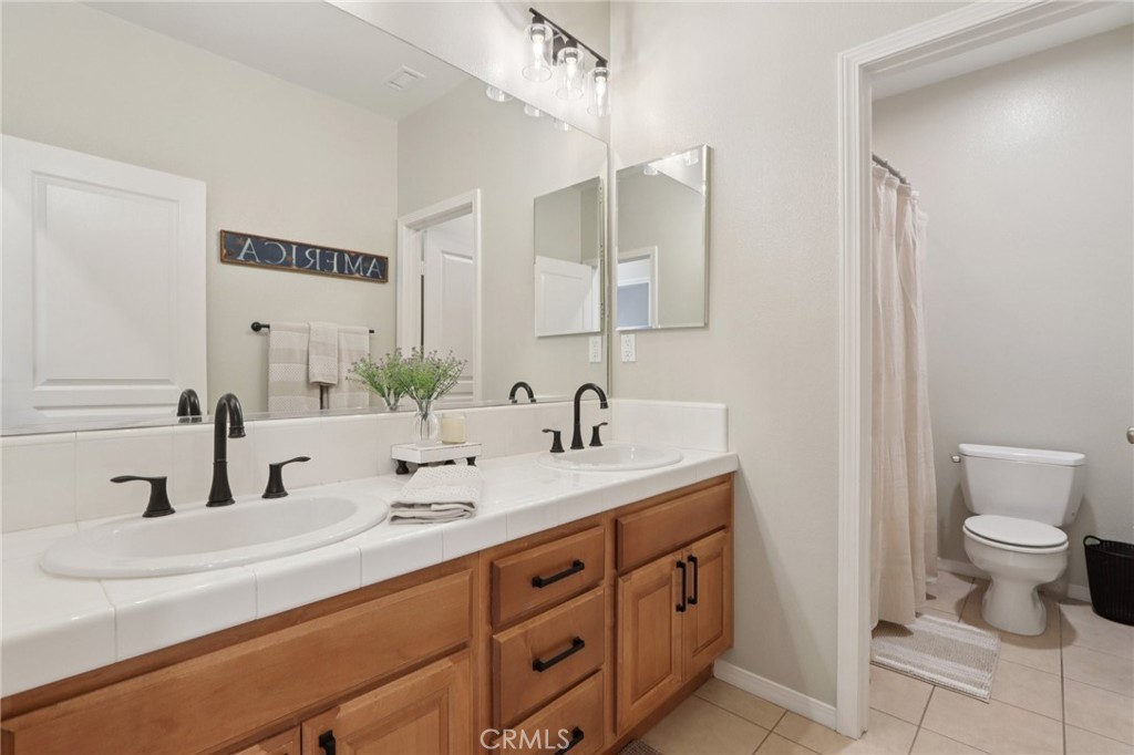 46102 Pinon Pine Way Temecula, CA 92592 - Photo 37 of 46 Secondary Bath