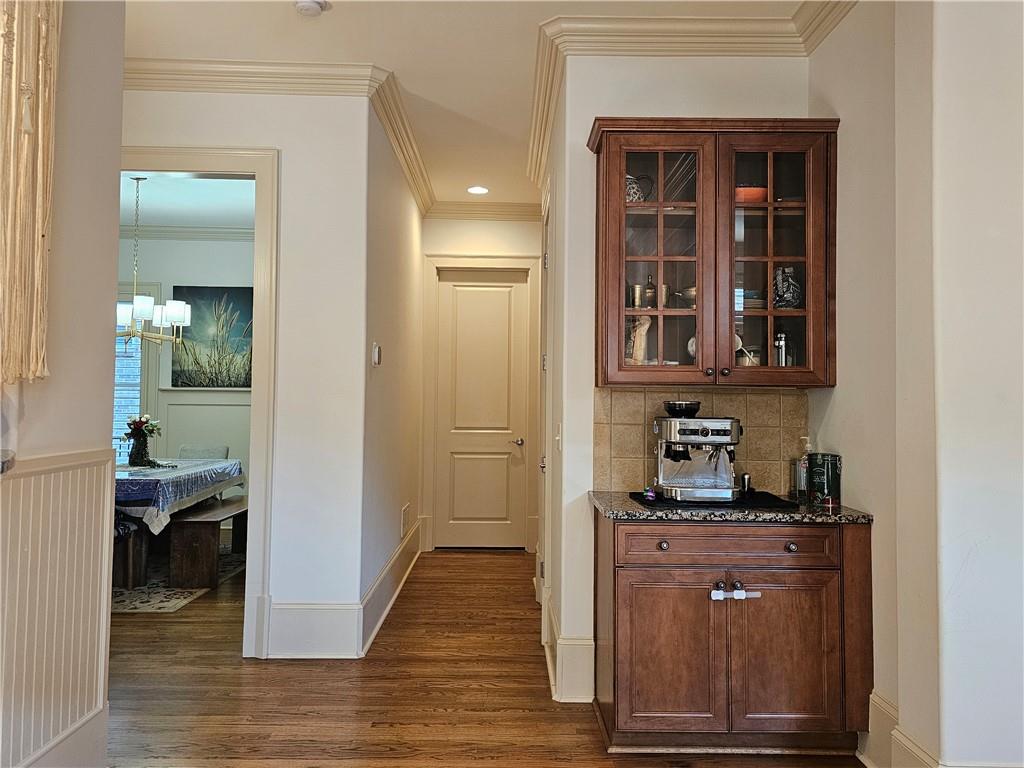 10924 Waters Road Alpharetta, GA 30022 - Photo 15 of 44 Gallery Image 15