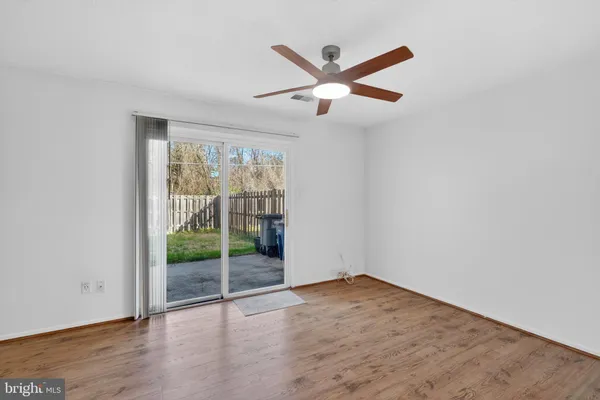 $2,650 | 9594 Inverary Court, Lorton, VA 22079