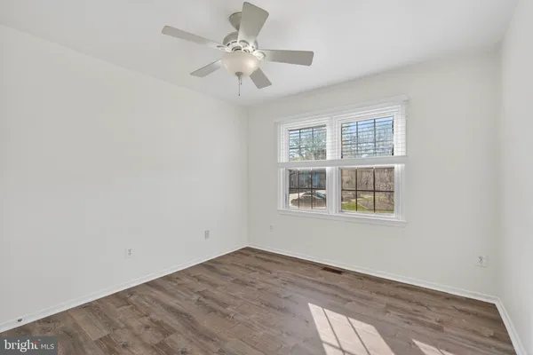 $2,650 | 9594 Inverary Court, Lorton, VA 22079